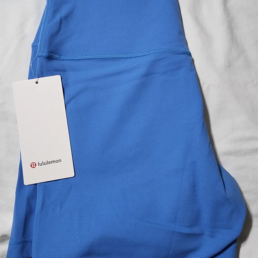 lululemon athletica Vibrant Blue Leggings - Picture 2 of 3